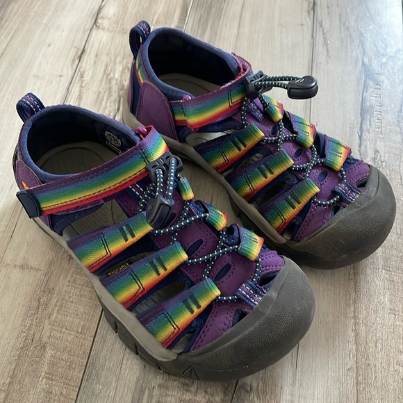 Keen Kids Newport Closed Toe Sandals Size 1 - Picture 2 of 7